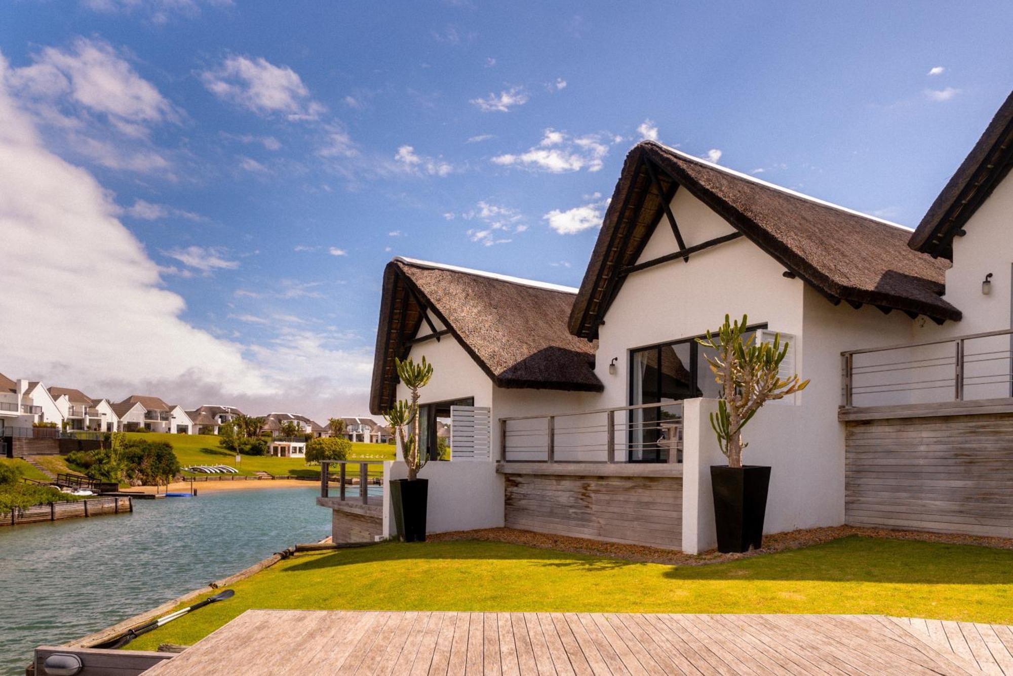 Canal Guest House - Waterfront Boutique Bed & Breakfast - Solar Power St Francis Bay Ngoại thất bức ảnh